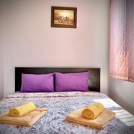 Apartment Bright For 4 In Burgas City