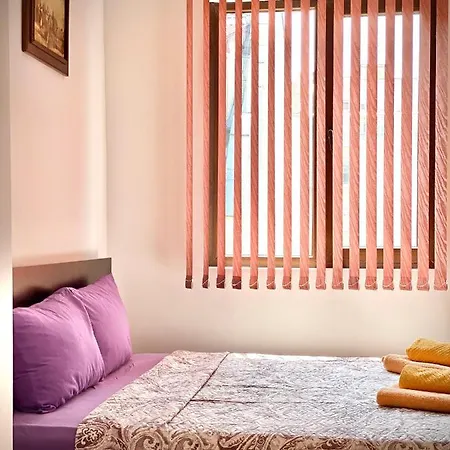 Bright For 4 In Apartment *