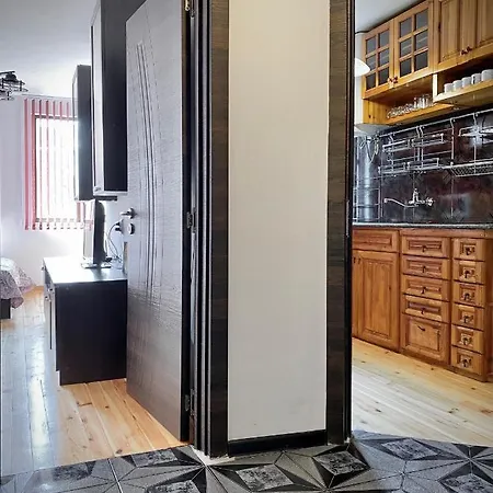 Apartment Bright For 4 In Burgas City